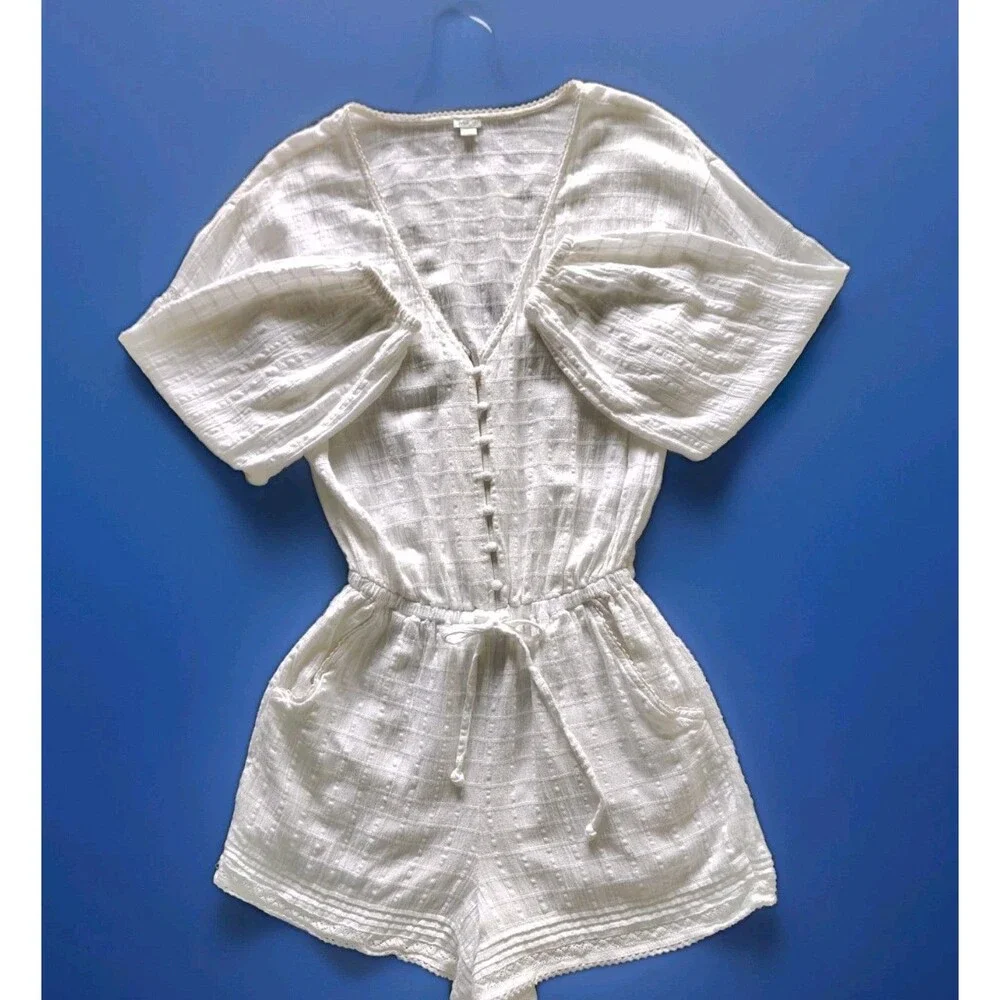 Aerie Women’s Romper Small White Textured V-Neck Button Front Pockets Coastal - Picture 12 of 14